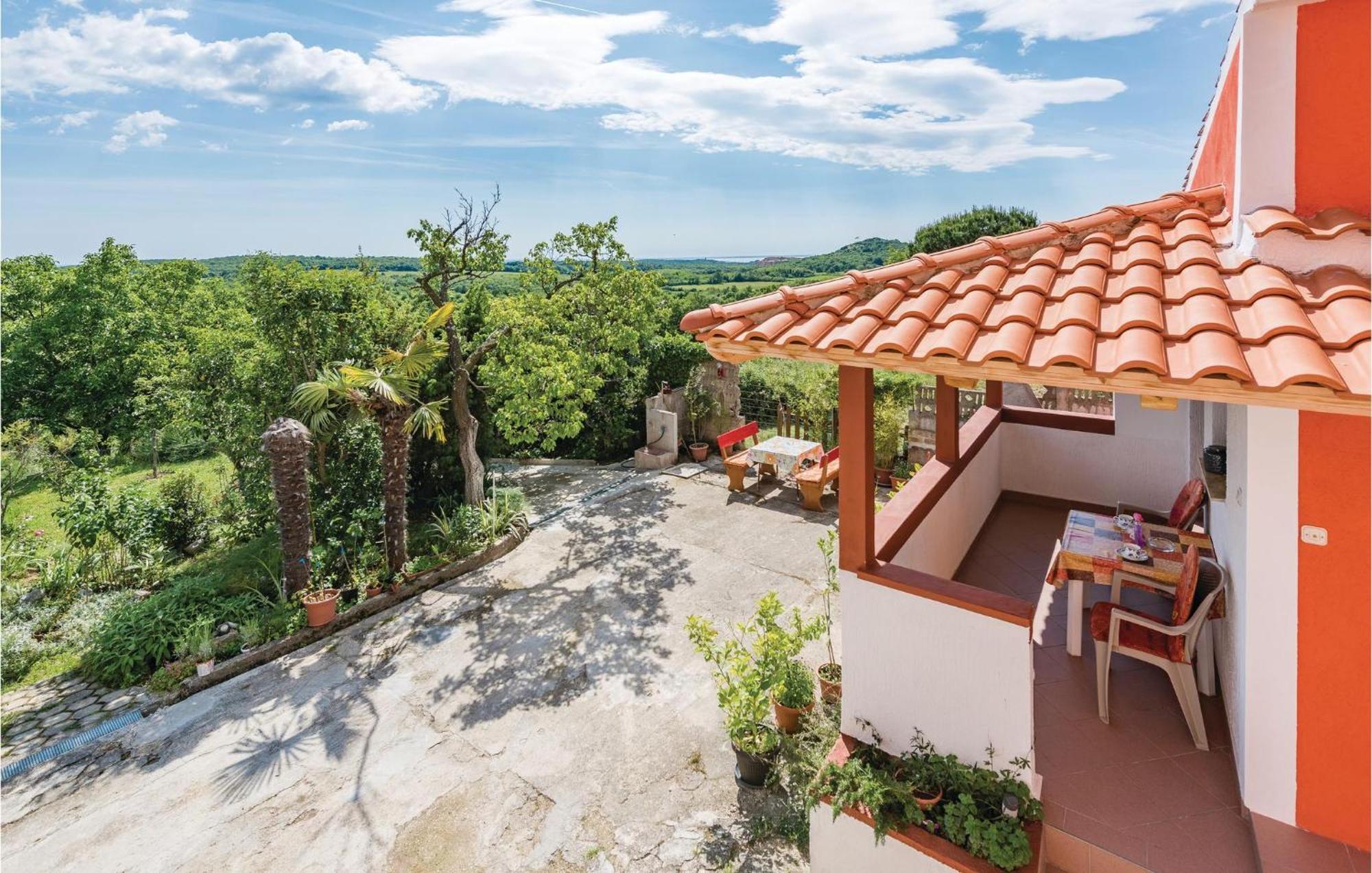 Ferienhaus Awesome In With House Sea View Poreč